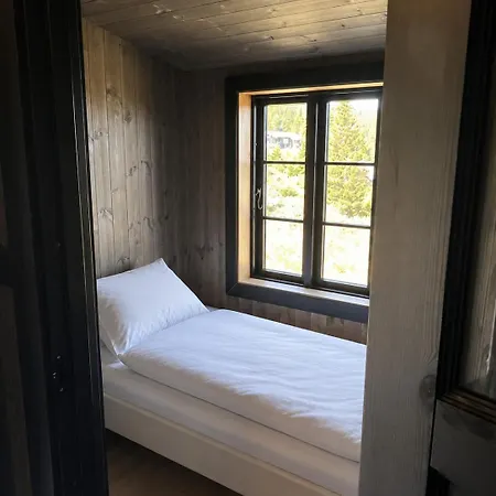 Traditional In Beautiful Surroundings In Dom wakacyjny Nesbyen